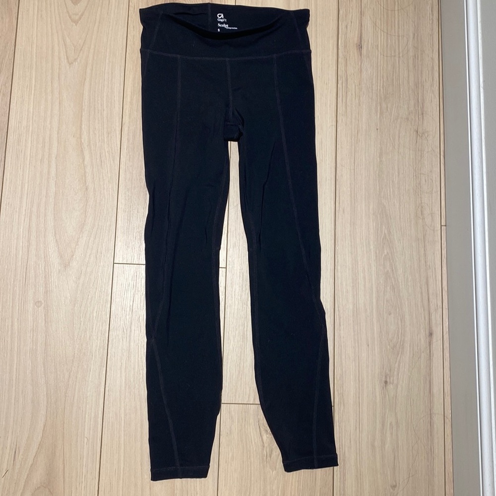 Athletic leggings